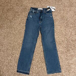 Abercrombie & Fitch  Ankle Straight Ultra High Rise  Size 00R